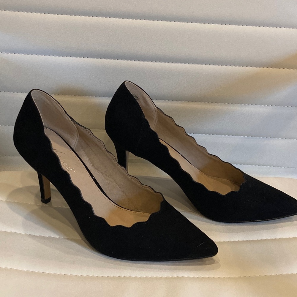 Xappeal Black Scalloped Heels